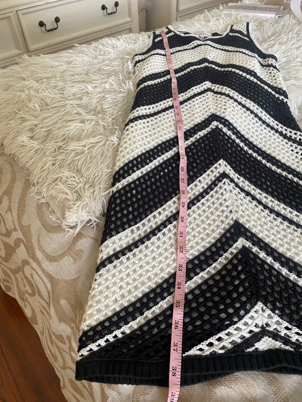 Willow & Wind Chevron Crochet Sweater Dress L Black White Lined - Picture 6 of 10